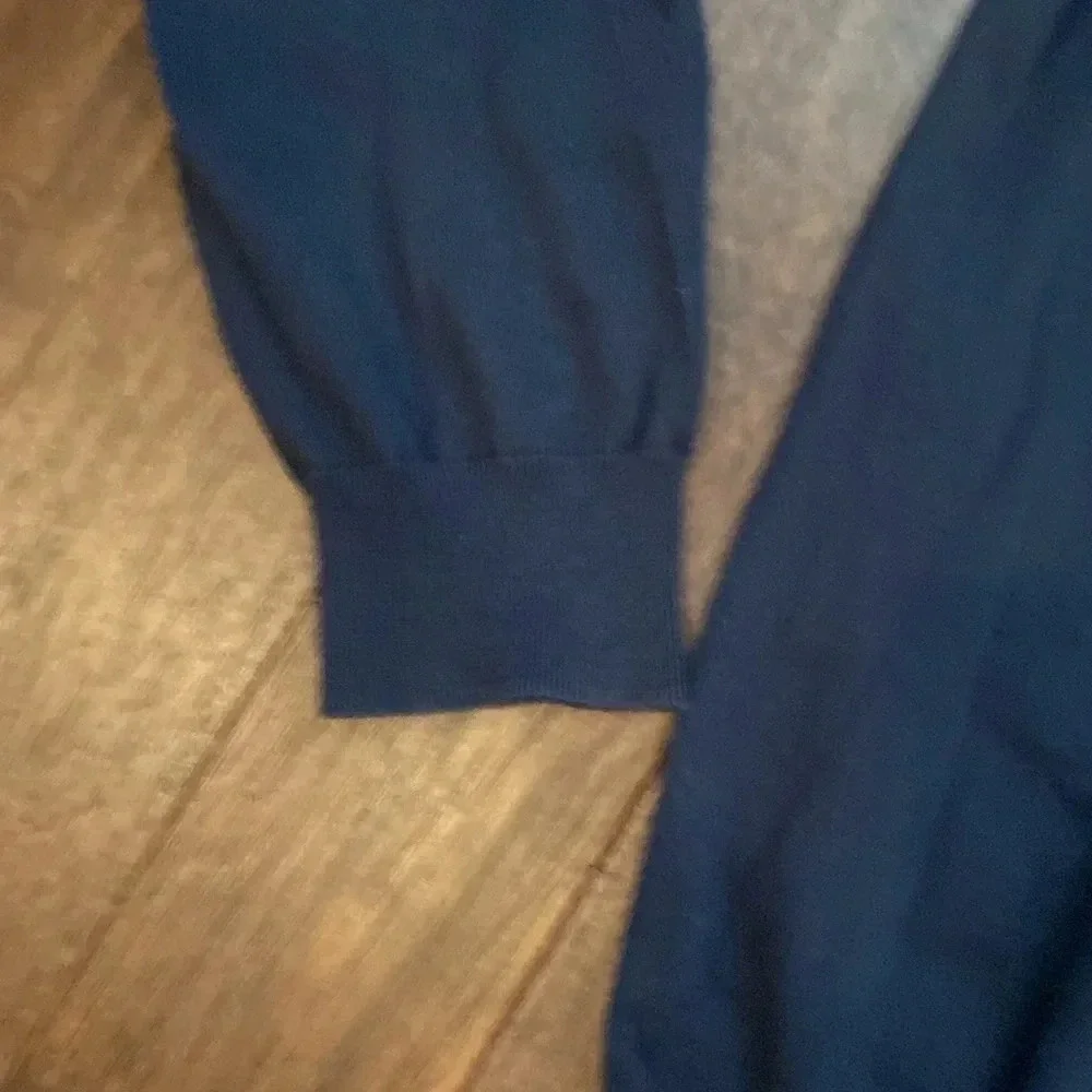 Faconnable navy neck